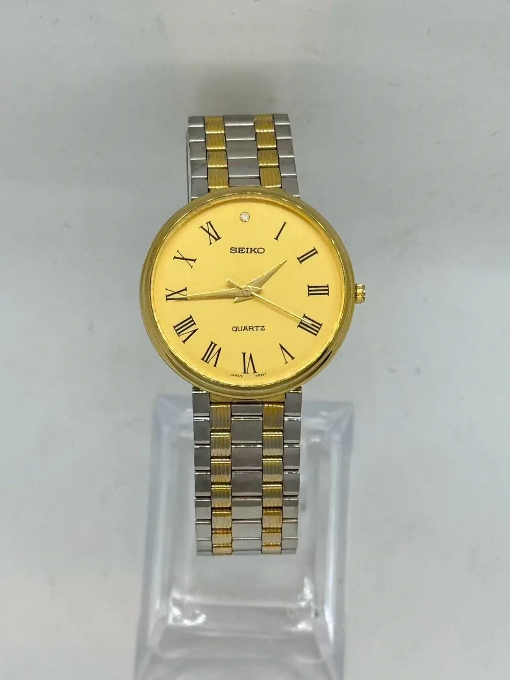 Vintage Seiko Quartz Men’s Watch Gold Tone Roman Numeral 31mm New Battery Runs
